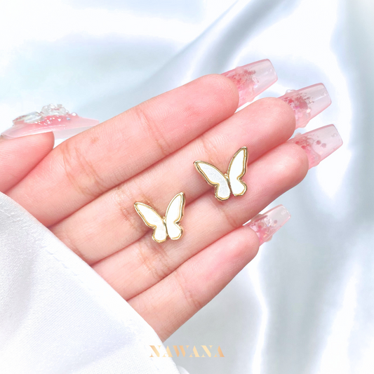 White Butterfly Studs (흰 나비)
