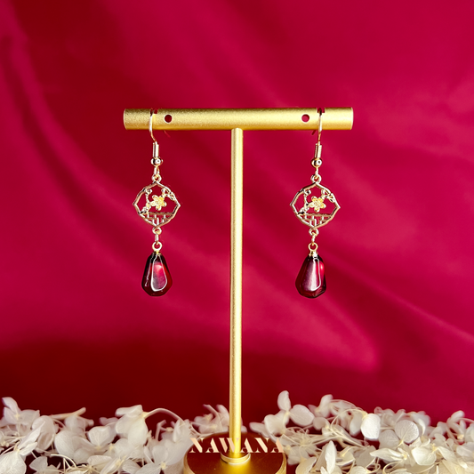 Huagui Earrings (후아구이)