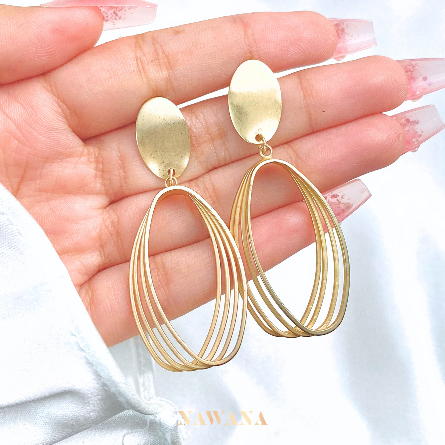 Leonora Earring (러노라)