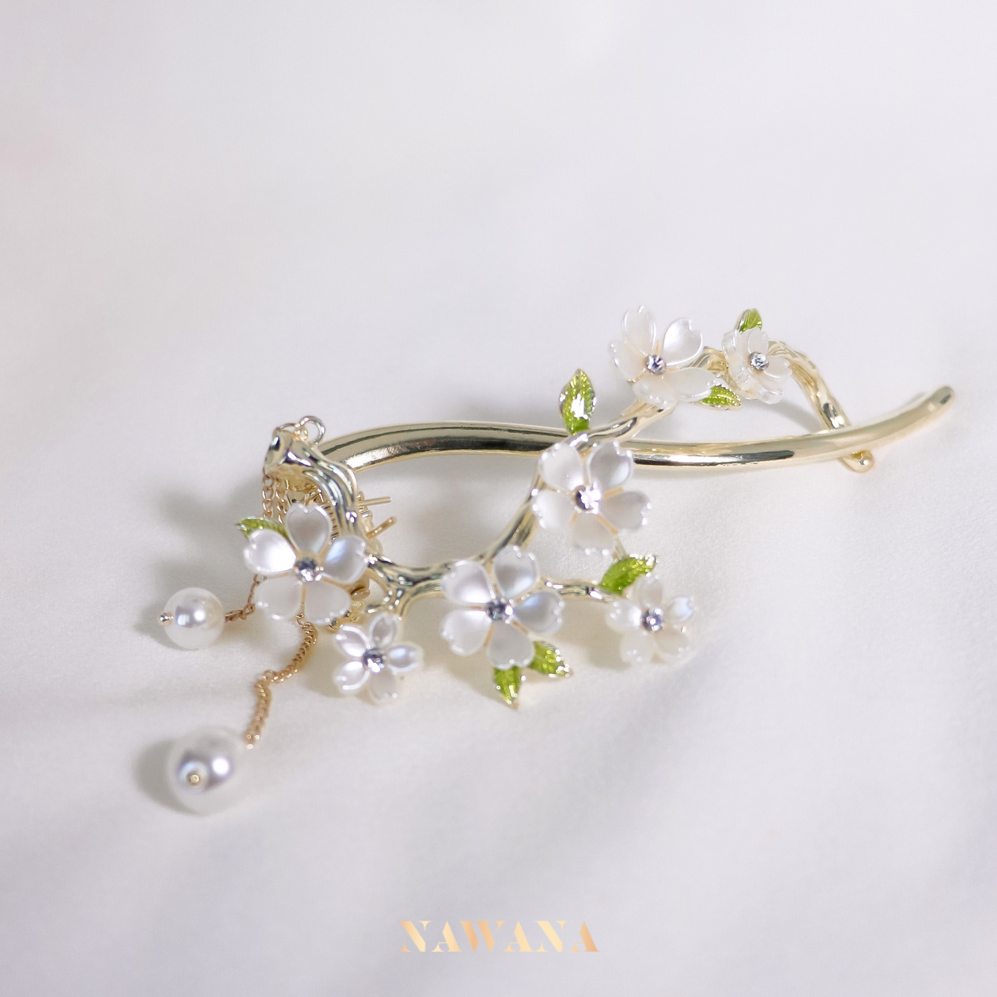 White Sakura Hair Clip (씨히테 사쿠라)