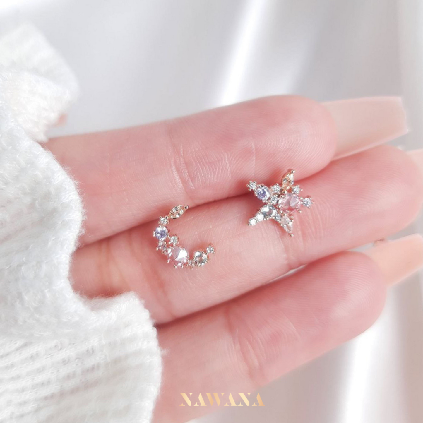 Moon & Star Studs (모온 안 세타)