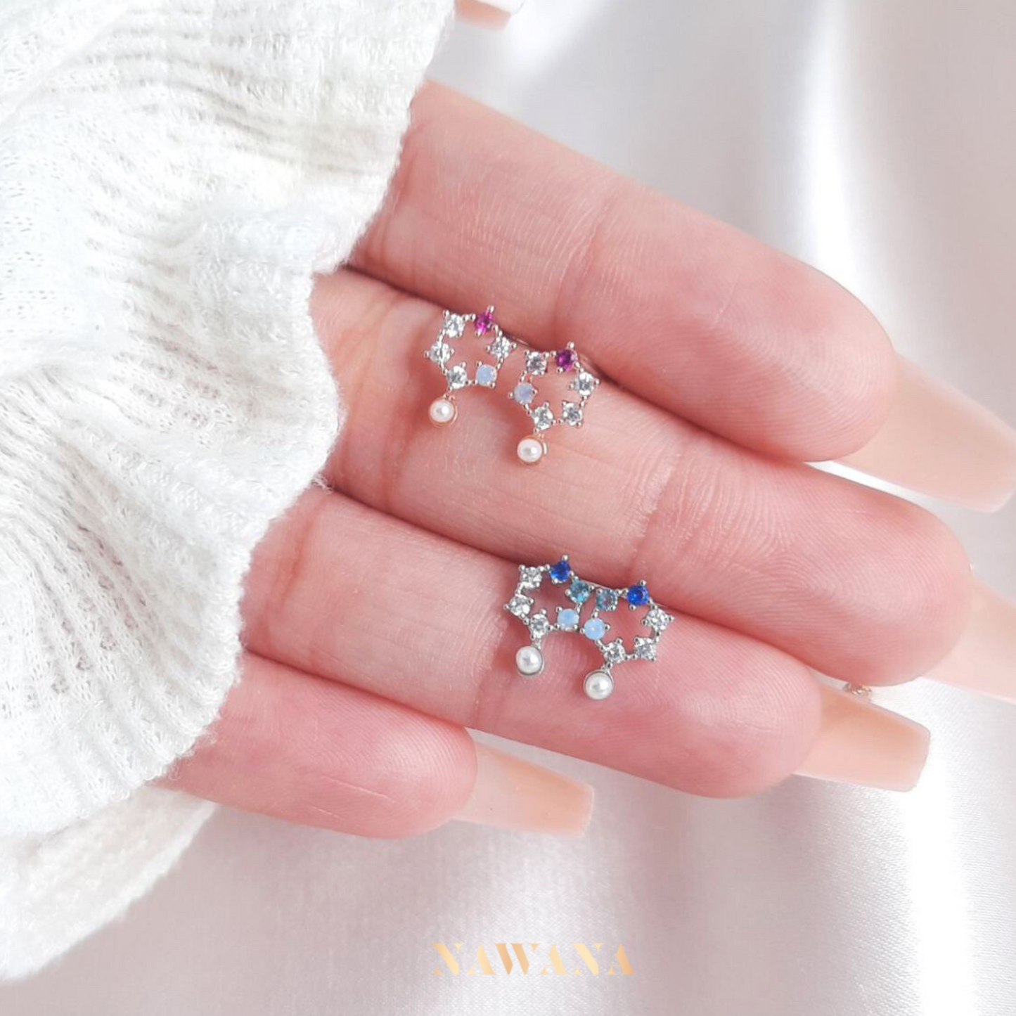 Dainty Studs (우아한)