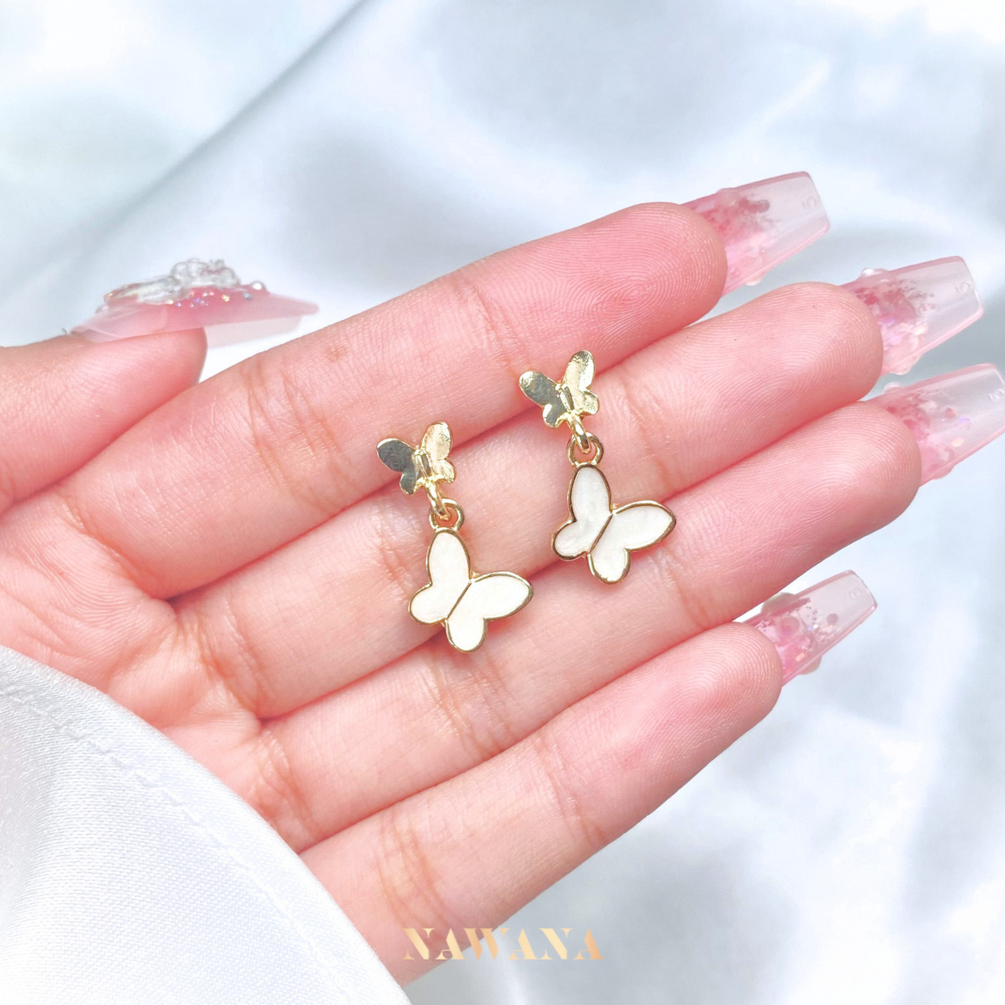 Butterfly Dangle Studs (나비 다수)