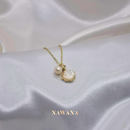 Island Shell Necklace